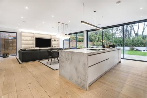 5 bedroom detached house for sale, Lightoak, Barnet Road, Arkley, Hertfordshire, EN5