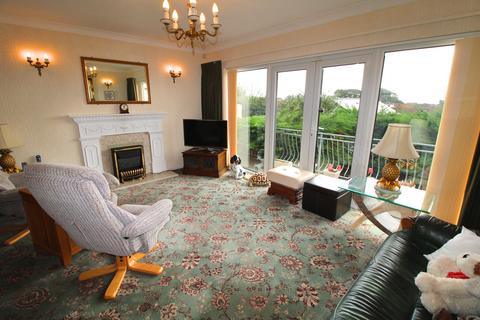 9 Birch Walk, Porthcawl, CF36 5AN
