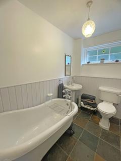 Cherry Cottage Righ Crescent, Onich, Fort William, PH33 6SG