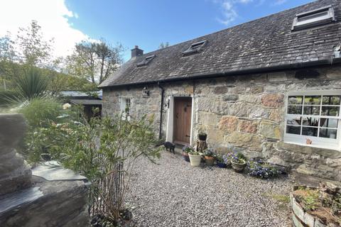 Cherry Cottage Righ Crescent, Onich, Fort William, PH33 6SG