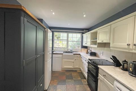 Cherry Cottage Righ Crescent, Onich, Fort William, PH33 6SG