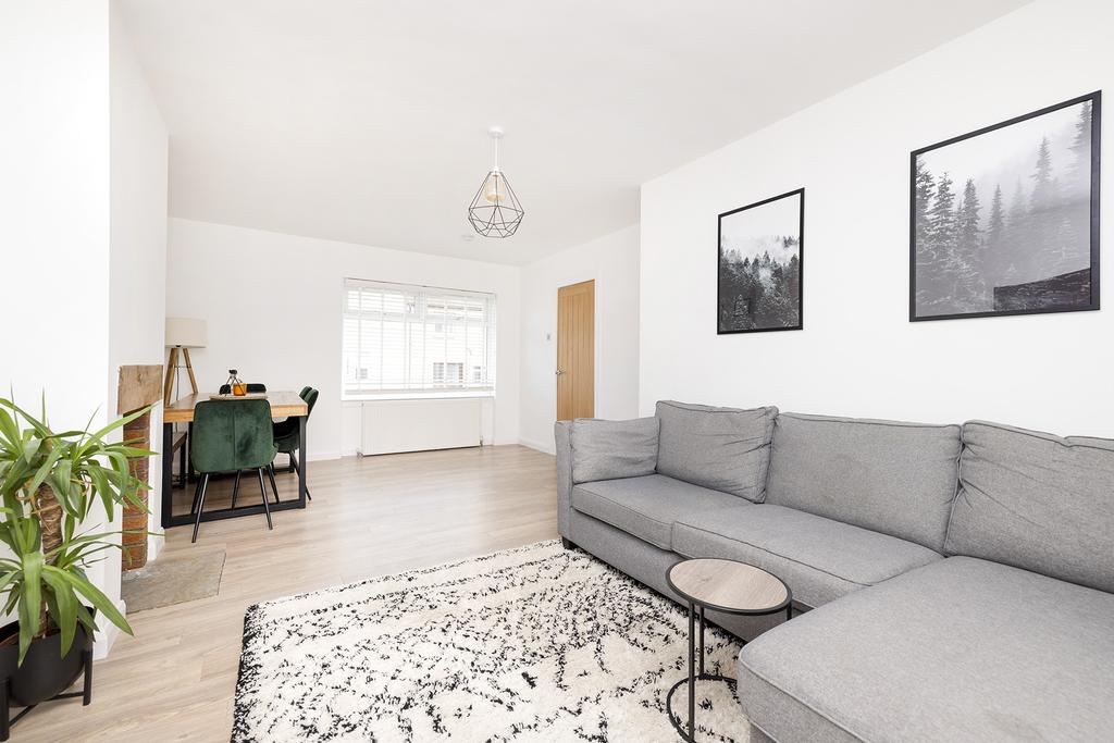 66 Sherwood Terrace, Bonnyrigg, EH19 3 bed terraced house £210,000