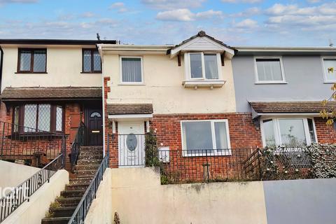 16 Fairfields, Looe, PL13 1HD
