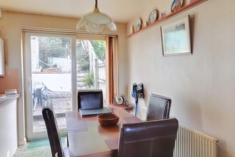 16 Fairfields, Looe, PL13 1HD