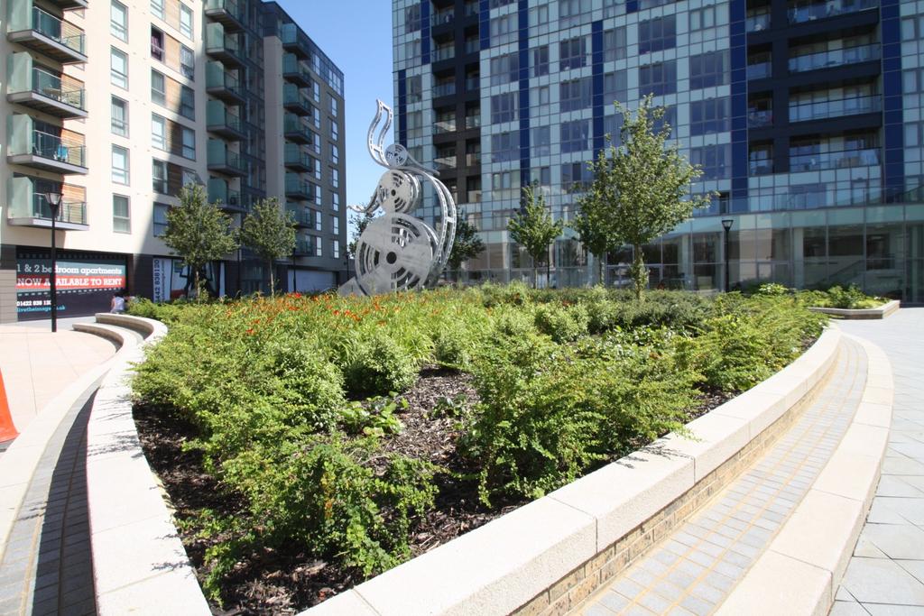 K D Tower, Cotterells, Hemel Hempstead, Hertfordshire, HP1 1AT 1 bed