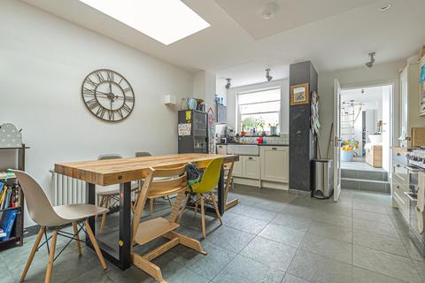 3 Middle Lane, Crouch End, London, N8 8PJ