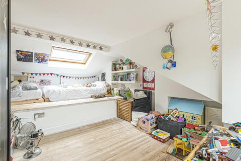 3 Middle Lane, Crouch End, London, N8 8PJ