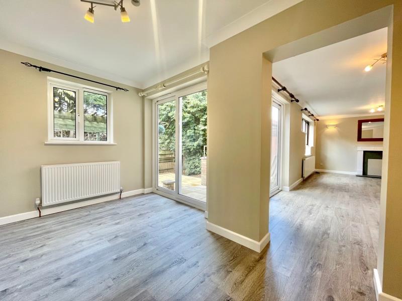 Gramwell, Shenley Church End 3 bed detached house £1,650 pcm (£381 pw)