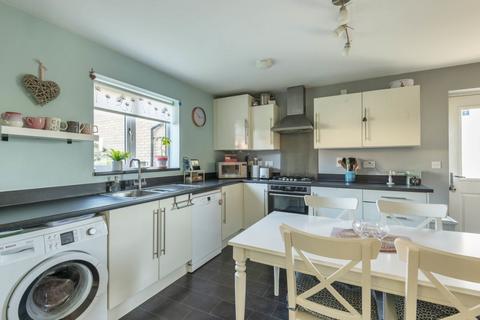 2 Ashpole Avenue, Wootton, Bedford, MK43 9ED