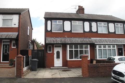 2 bedroom semi-detached house to rent - Goldenways, Wigan, WN1