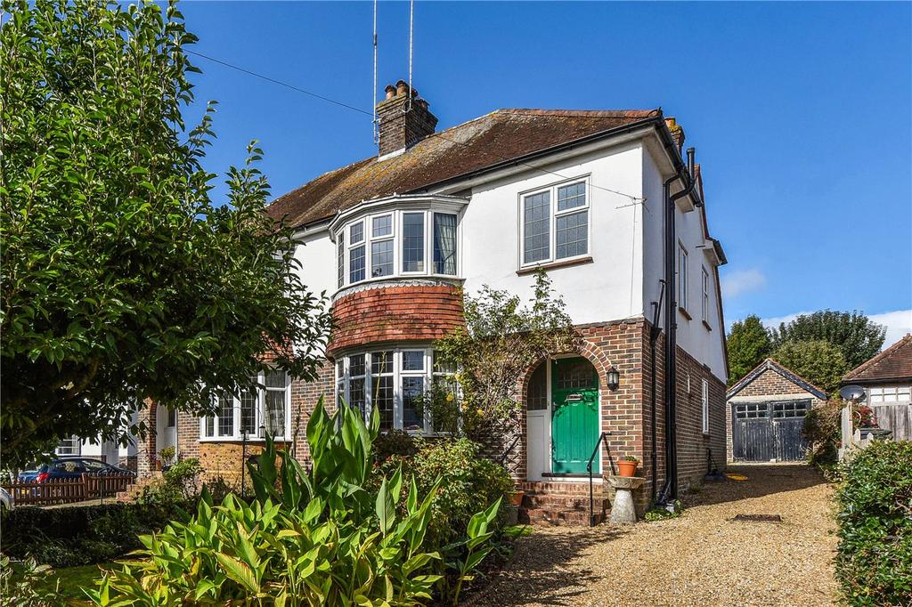 Woodbury Avenue, Petersfield, Hampshire, GU32 3 bed semidetached house £700,000