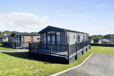 2 bedroom bungalow for sale, Evergreen Holiday Park, Blackhall Colliery, Hartlepool, Durham, TS27 4DW