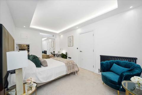 1 bedroom apartment to rent, Exchange Court, Covent Garden WC2R
