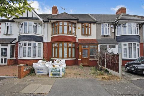 3 bedroom terraced house for sale - Ilford, IG3