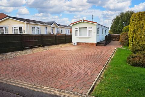 1 bedroom park home for sale - Farndon Road, Market Harborough LE16