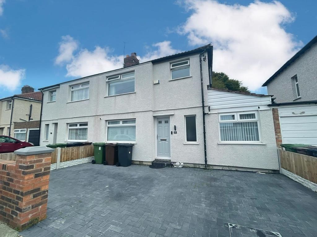 Stanley Road, Maghull, Liverpool 3 bed semidetached house £210,000