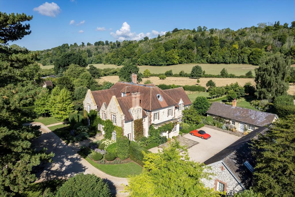 Empshott Green, Empshott, Liss, Hampshire, GU33 6 bed detached house