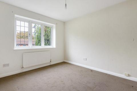 6 Layzell Walk, London, SE9 4QD