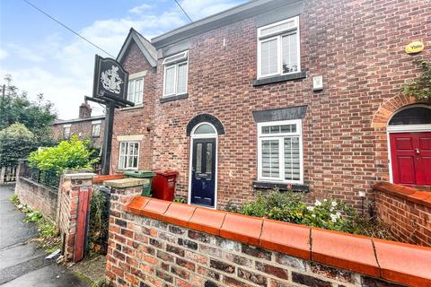 5 bedroom terraced house to rent, Ladybarn Lane, Fallowfield, M14