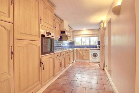 3 bedroom semi-detached house to rent, Northfield Road, Henley-On-Thames