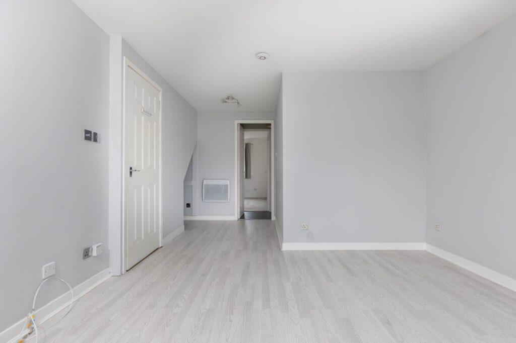 Inverewe Gardens, Deaconsbank 1 bed flat £85,000