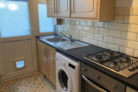 3 bedroom terraced house to rent, Burley Wood Crescent,  Leeds, LS4