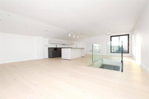 2 bedroom penthouse to rent, Tottenham Lane, London, N8