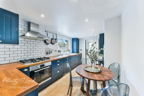 157b Simms Road, London, SE1 5QJ