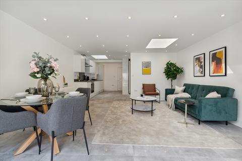 38a Ravenslea Road, London, SW12 8RX