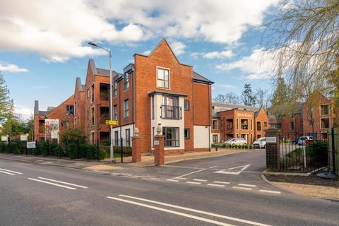 2 bedroom apartment to rent - Crowthorne