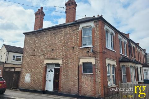 2 bedroom flat to rent, Byron Road, Wealdstone