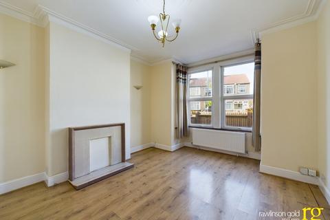 2 bedroom flat to rent, Byron Road, Wealdstone