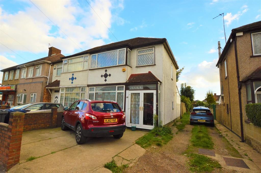Scotts Road, Southall 2 bed semidetached house for sale £450,000