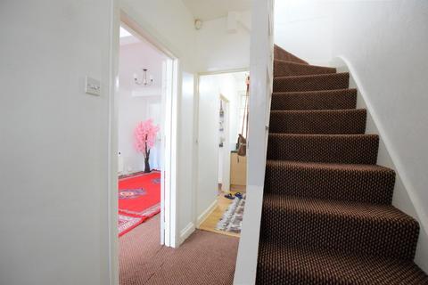 111 Scotts Road, Southall, UB2 5DG