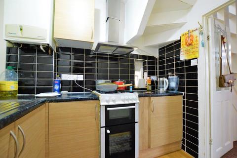 111 Scotts Road, Southall, UB2 5DG