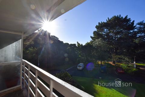 3 bedroom apartment for sale - Roslin Hall, Manor Road, East Cliff, Bournemouth, BH1