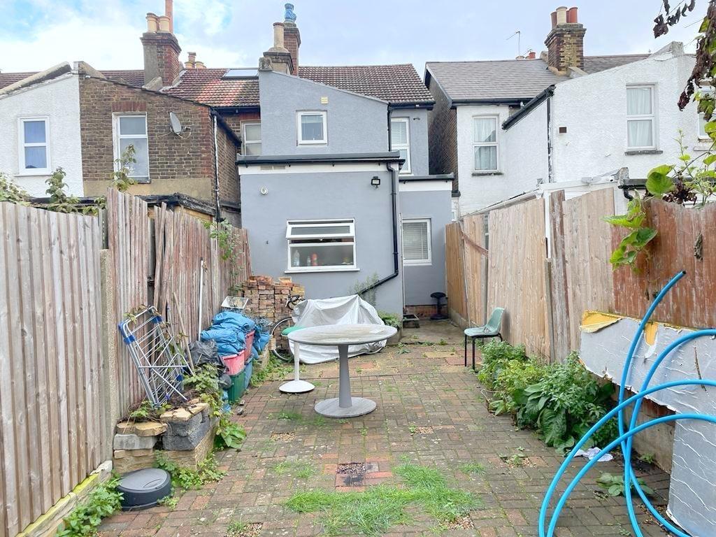 Stanley Grove, Croydon, Croydon, 4 bed terraced house £475,000