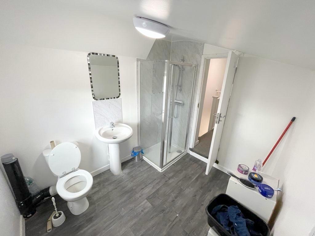 Stanley Grove, Croydon, Croydon, 4 bed terraced house £475,000