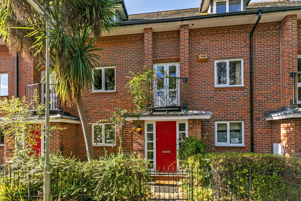 Arlington Place, Gordon Road, Winchester 5 bed terraced house £2,700