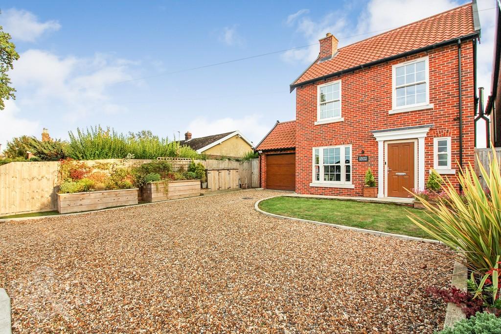 Burston Road, Dickleburgh, Diss 4 bed detached house for sale £450,000
