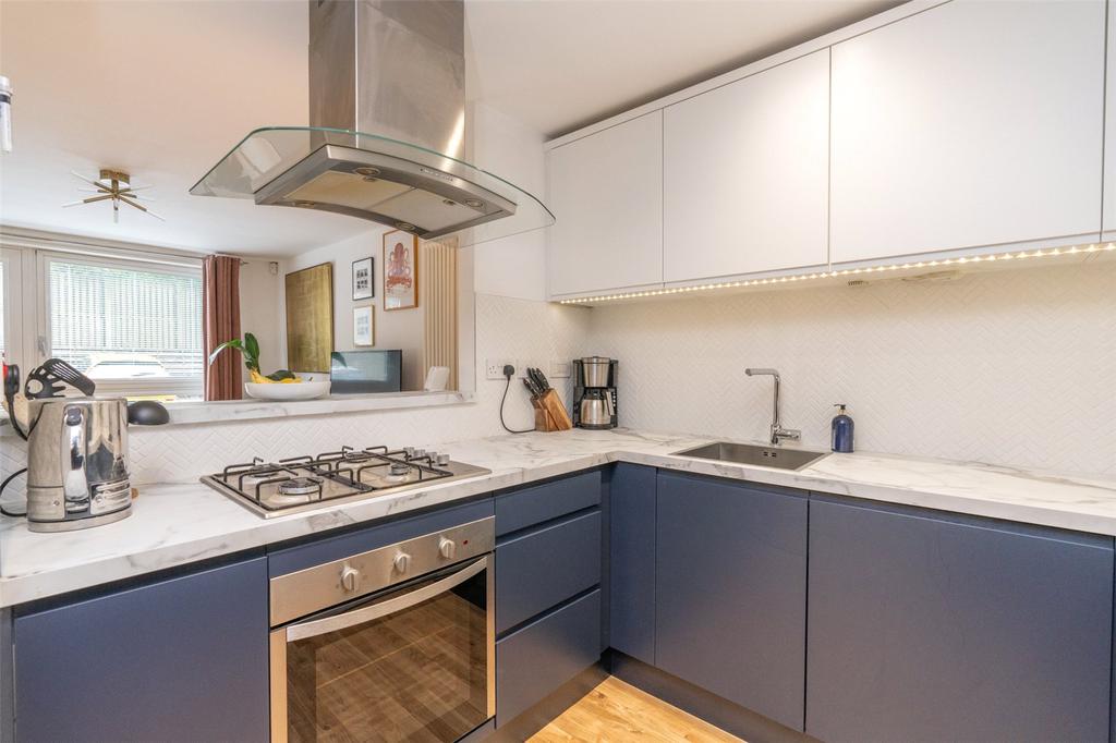 Kitchen Alt