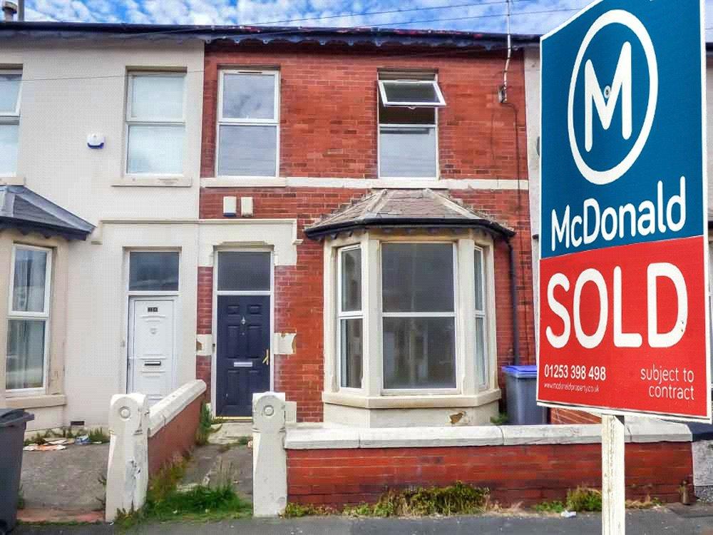 Bute Avenue, Blackpool, Lancashire Block of apartments £105,000