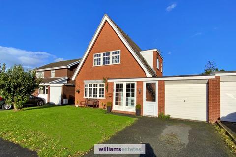 3 bedroom detached house for sale - Maes Cantaba, Ruthin