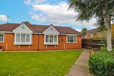 2 bedroom semi-detached bungalow for sale - Ambleside Grove, Coppice Farm, Willenhall