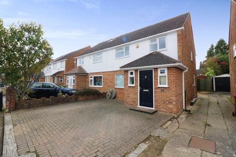 59 Talbot Avenue, Slough, SL3 8DE