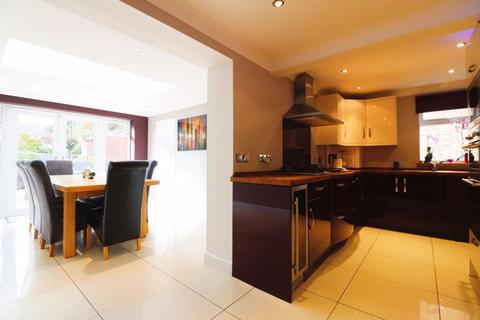 59 Talbot Avenue, Slough, SL3 8DE
