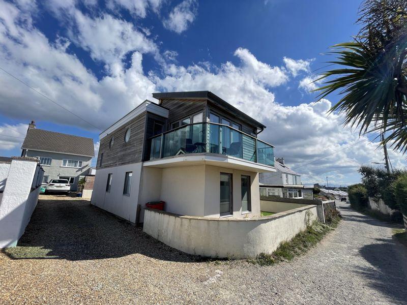 Rhosneigr, Isle Of Anglesey 2 bed detached house for sale £500,000