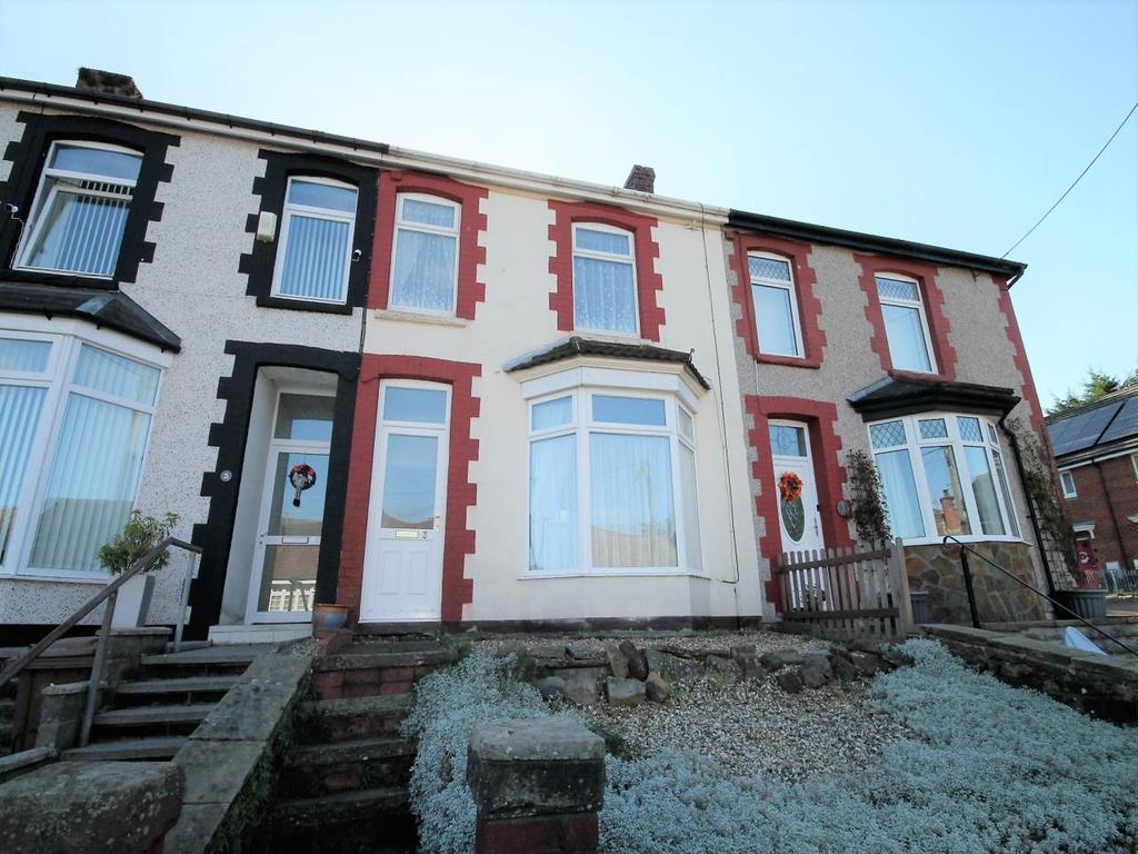 Aberfawr Terrace, Abertridwr, Caerphilly 3 bed terraced house £700
