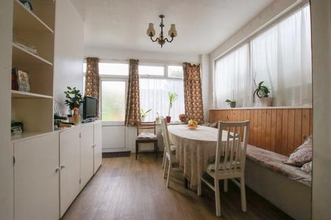31 Lymescote Gardens, Sutton, SM1 2PN