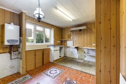 38 Dunkellin Way, South Ockendon, RM15 5EY